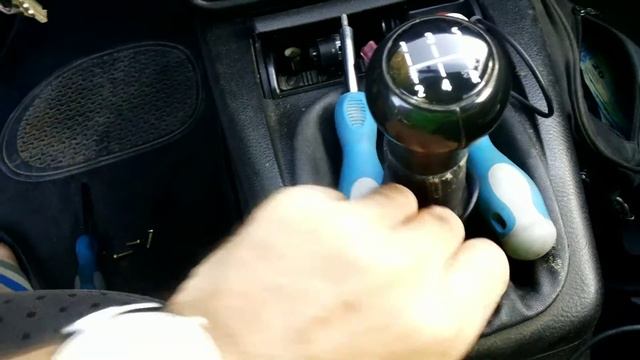 португалия. замена джойстика регулировки зеркал .vw B5 смотреть онлайн