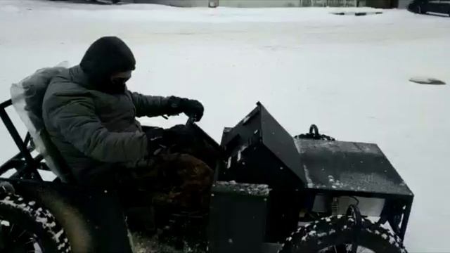 Электромобиль из мотор-колес, 48 вольт 50 ампер*часов смотреть онлайн