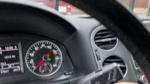 VOLKSWAGEN TIGUAN -  How to turn on/off windshield wipers and windshield washer