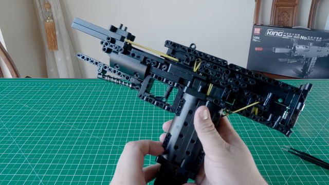 Mould King 14006 Uzi Submachine Gun Speed Build смотреть онлайн