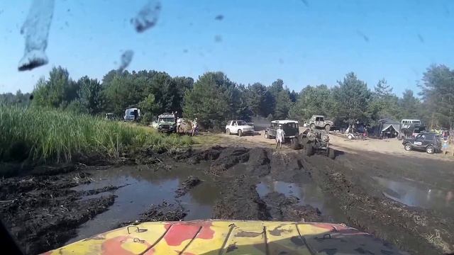 MEGA-UAZ первые шаги вид с салона 10-Й ВСЕУКРАИНСКИЙ ФЕСТИВАЛЬ 4х4 - OFF-ROAD-FREE-FEST 2015 смотреть онлайн