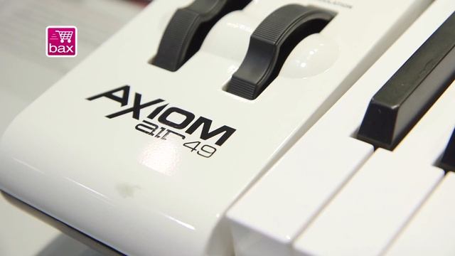 NAMM 2013: M-Audio Axiom Air смотреть онлайн