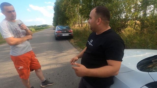 Противостояние двух машин - VOLKWAGEN PASAT CC SPORT vs SKODA OCTAVIA RS смотреть онлайн