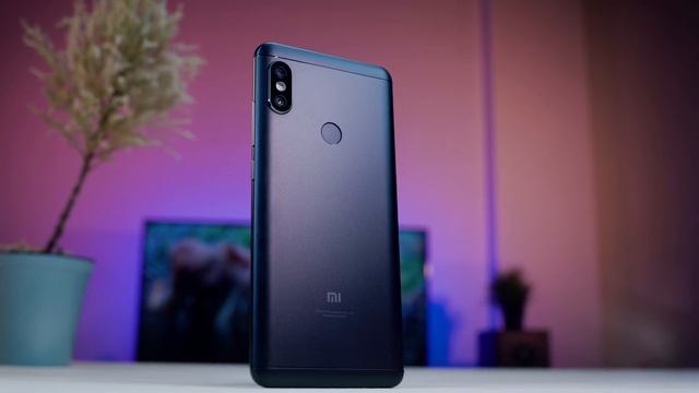 Xiaomi Redmi Note 5: распаковка и первые впечатления. Неоднозначный смартфон. смотреть онлайн