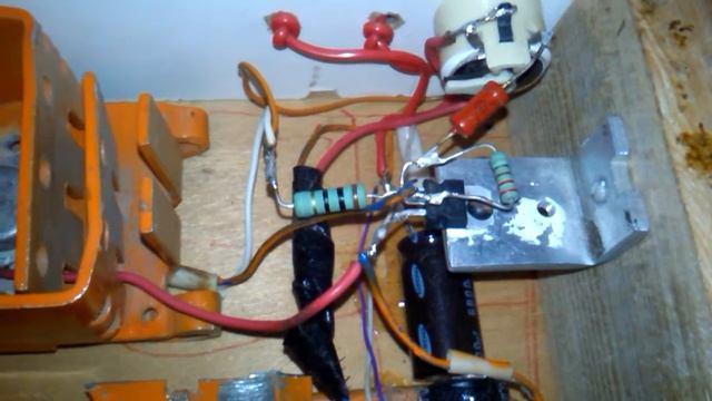 Зарядное устройство на LM317 смотреть онлайн