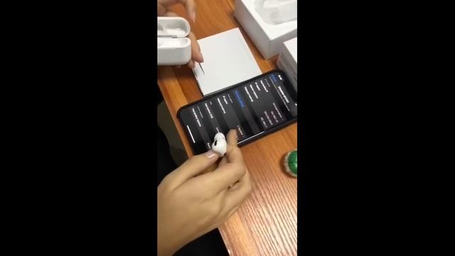 Наушники Apple AirPods Pro смотреть онлайн