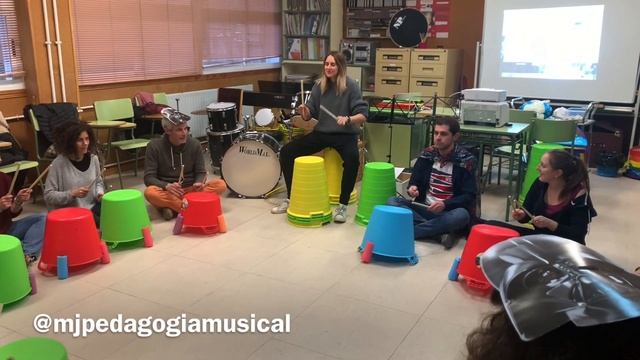 ? ACTIVIDADES EN EL AULA CON MÚSICA DE CINE смотреть онлайн