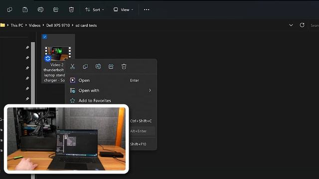 Razer Thunderbolt 4 Dock Chroma – Fast SD Card Speeds!