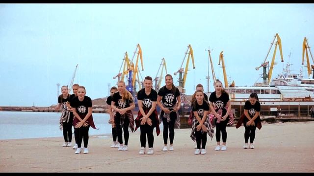 Студия "В движении" - Феодосия танцует! смотреть онлайн