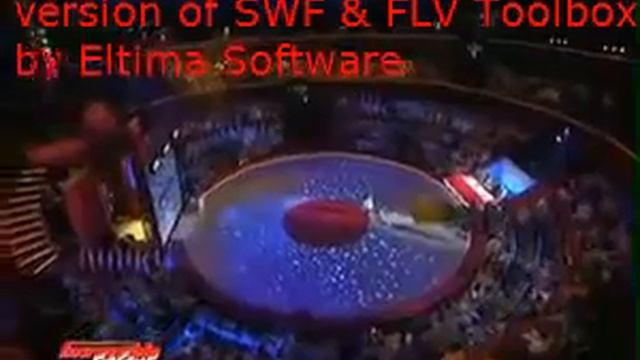 Девочка  подняла весь зал