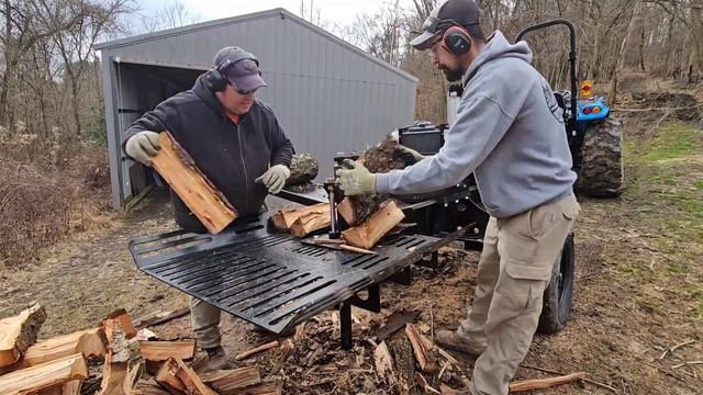 This Commercial log splitter may be the best in its class! Unstoppable, Fast, Heavy built. смотреть онлайн