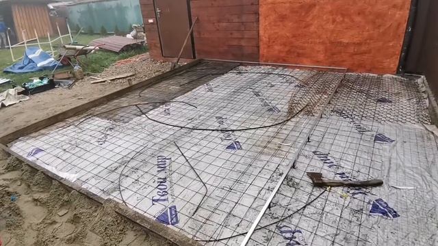 КАК ЗАЛИТЬ ОСНОВАНИЕ ПОД САРАЙ, ГАРАЖ, СКЛАД, ПОМЕШЕНИЕ В ЗИМУ,( советую посмотреть) смотреть онлайн
