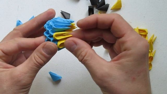 Модульное Оригами Миньон. Легкая Поделка из Бумаги Своими Руками смотреть онлайн