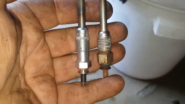 Замена свечей нагрева охлаждающей жидкости Renault Scenic 3 смотреть онлайн