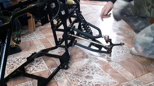 День 20 - СБОРКА продолжается. Купили новый глушитель АКРАПОВИЧ. Что будет дальше... смотреть онлайн