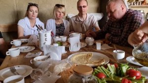 Обед в горах Дагестана у андийцев. Как всегда очень душевно.