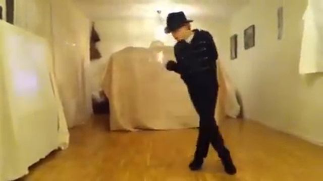 Vincent dansar till Billie Jean смотреть онлайн