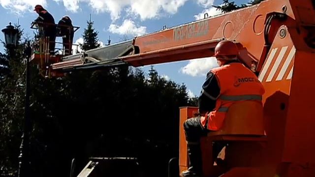 В Москве очистили уличные ретро фонари смотреть онлайн