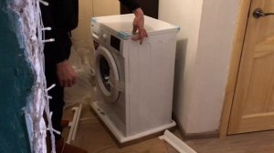 Распаковка — Стиральная машина LG F2J3NS0W