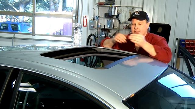 Auto Repair Tips : Sunroof Leakage смотреть онлайн