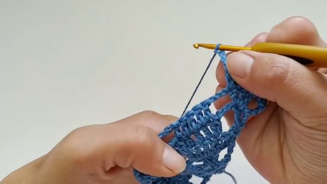 ЕЁ вяжут все! HOW TO CROCHET SHAWL