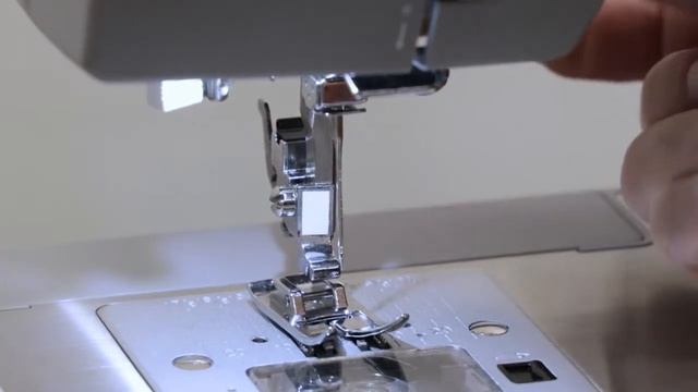 Singer Heavy Duty 6635 Denim - introduzione смотреть онлайн