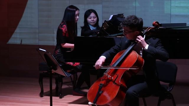 01 Vivaldi - Four Seasons Concerto - "Winter" 1st mov. смотреть онлайн