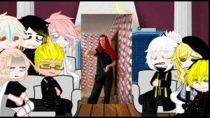 Реакция Токийских Мстителей на фем Такемичи как рандом