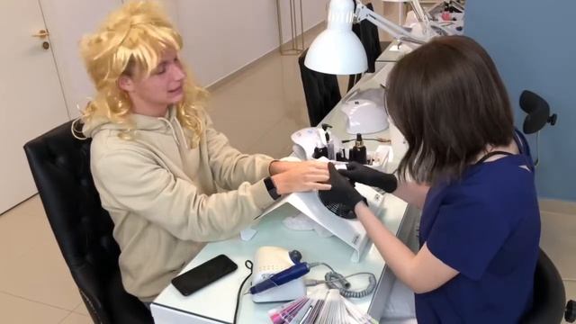 Вайн маникюр в салоне: Студия красоты GalyaMark смотреть онлайн