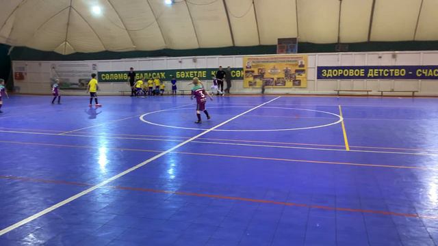 9.04.2022 ЮМФЛ плей-офф Академия Футбола - Вся Уфа Юг (2 тайм) смотреть онлайн