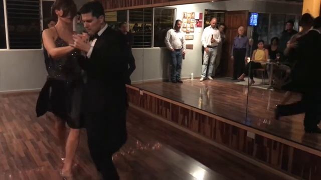 Paz Jiménez y Antonio Henríquez Tango смотреть онлайн
