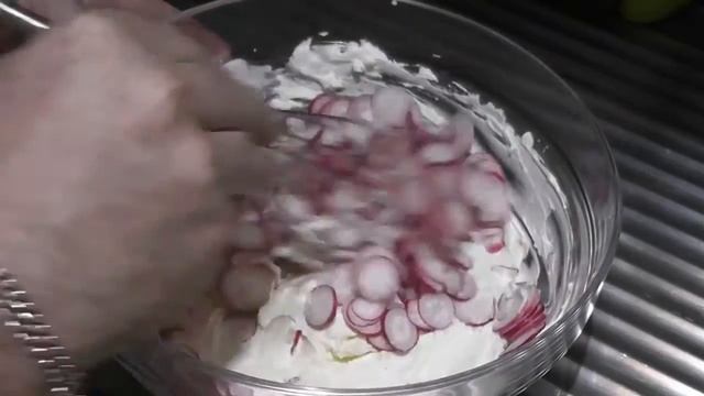 Закусочные стаканы с редисом и козьим сыром смотреть онлайн