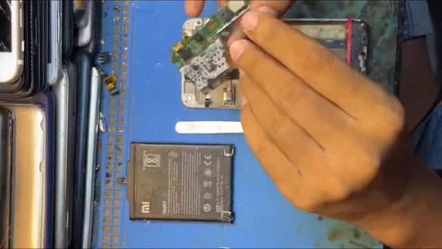 Redmi 5A display change video viral video #mobile #firstvideo #viralvideo смотреть онлайн