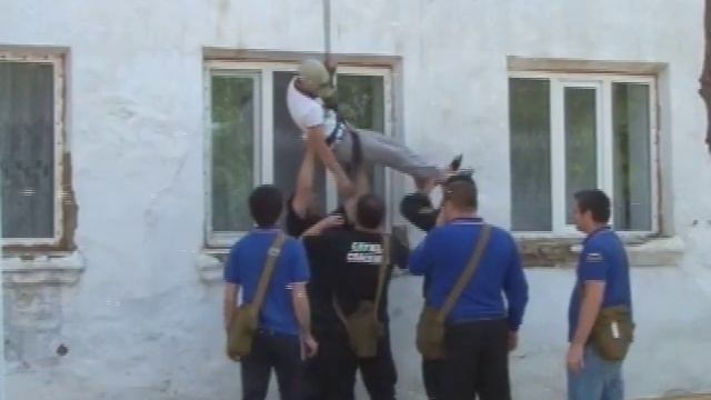В школе - интернат №9 г. Хасавюрт прошли учения МЧС смотреть онлайн