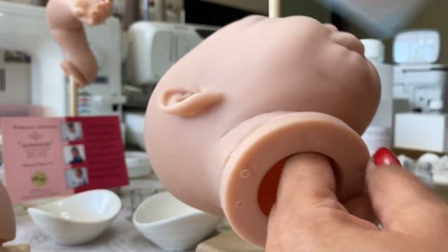 3 МК Реборнинг урок продолжение делаем прорисовку вен и синие места. O Kirchgessner