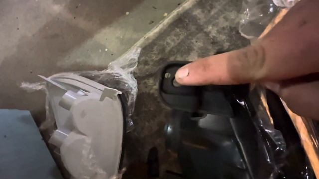 Toyota Sequoia Headlight Face Lift 01-03