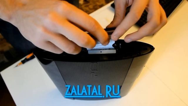 Как установить жесткий диск (хард) в PS3 Super Slim без использования специального бокса смотреть онлайн