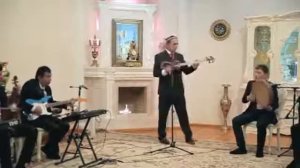 Шерали Жураев ( Ёдингдами ёшликгимиз )