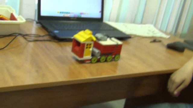 Многоколёсный автомобиль смотреть онлайн