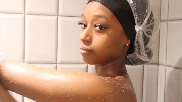 MY NIGHT TIME SELF CARE SHOWER ROUTINE | UNWIND WITH ME | FEMININE HYGIENE + SHOWER ESSENTIALS смотреть онлайн