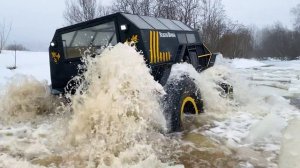 Вездеход Снегоболотоход Шершень в Карельских скалах.