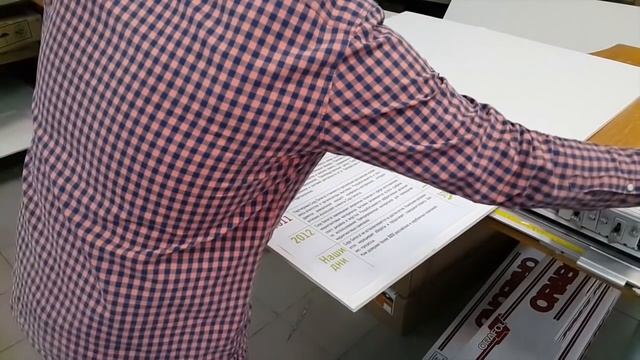 #3 Как приклеить фото на пенокартон! How to attach a photo on foamboard! смотреть онлайн