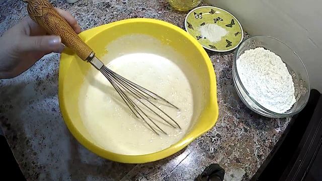 Быстрый пирог на молоке.