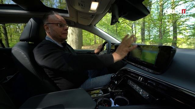 Toyota Mirai 2. generácia: Takto funguje vodíkové auto - dojazd, tankovanie, jazda смотреть онлайн