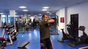 Александр Емельяненко: Тренировка на развитие ударных мышц