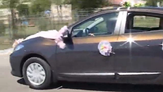 Прокат свадебного автомобиля Renault FLUENCE смотреть онлайн