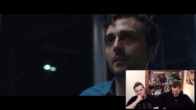 Юлик и Антон испугались скримера(даже нескольких)