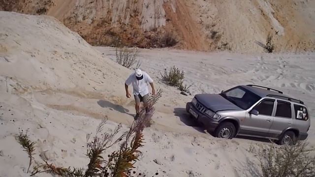 Great Wall Hover H2 и H3 & Kia Sportage 1 in quartz sand (HD) смотреть онлайн