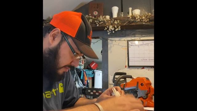 Husqvarna 562XP -How To Replace The Starter Pulley On And Other 5 Series Saws