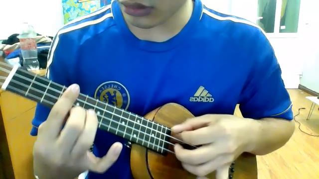 Happy New Year [Fingerstyle] - Ukulele solo смотреть онлайн